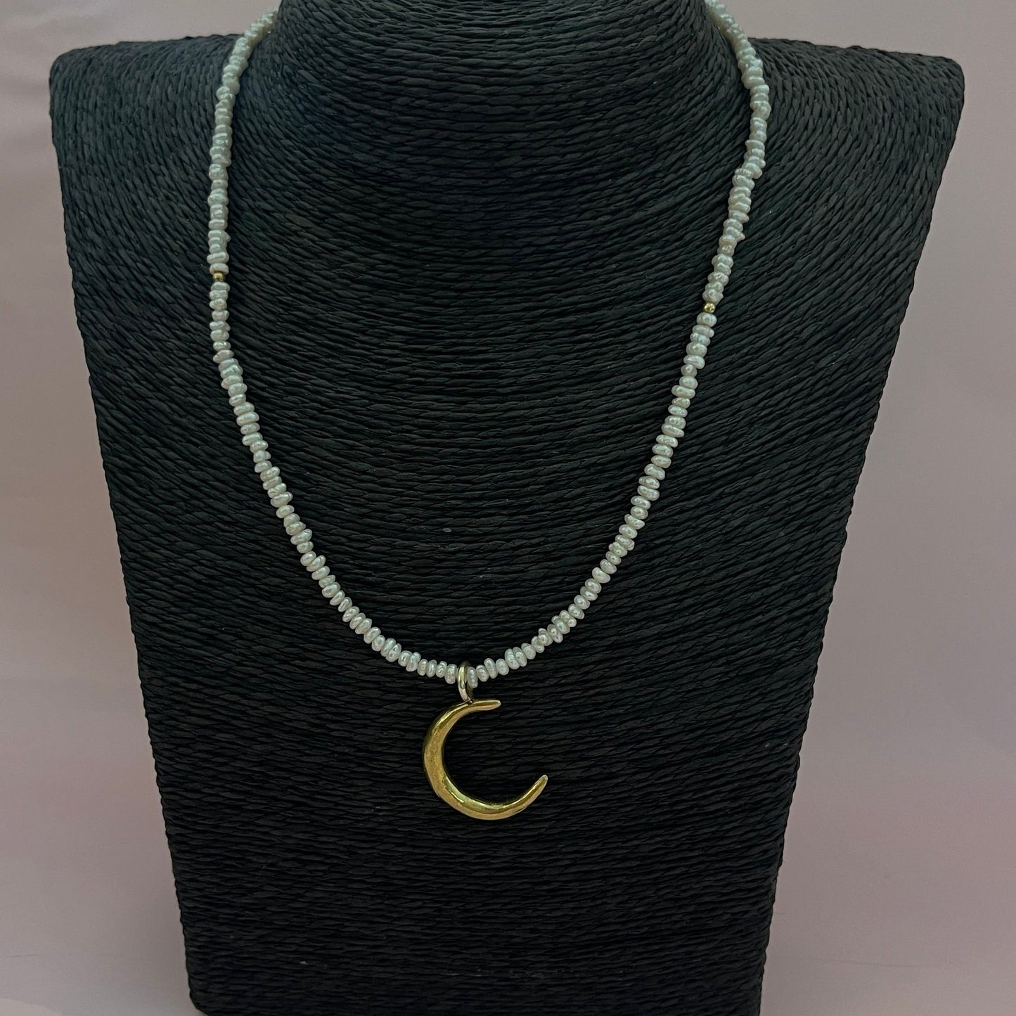 Pearl and the moon Kolye